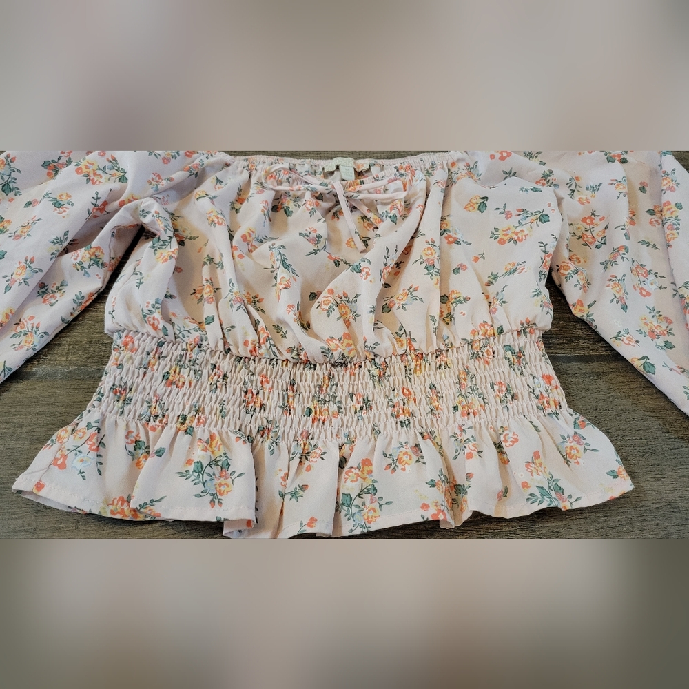 GB Gianni Bini Juniors floral crop top short puffy sleeve size Med / multi-color - Picture 4 of 6